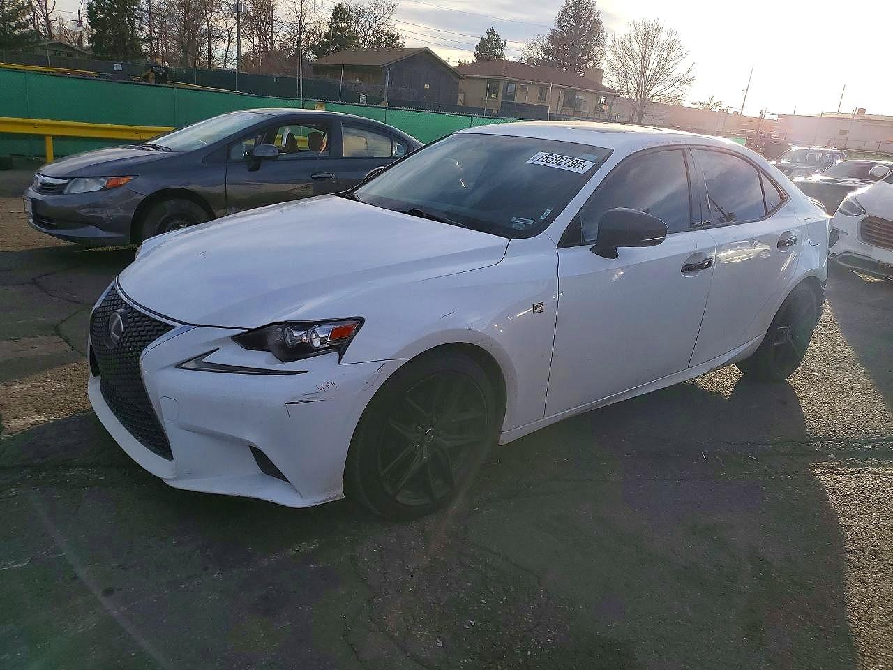 LEXUS IS 2015