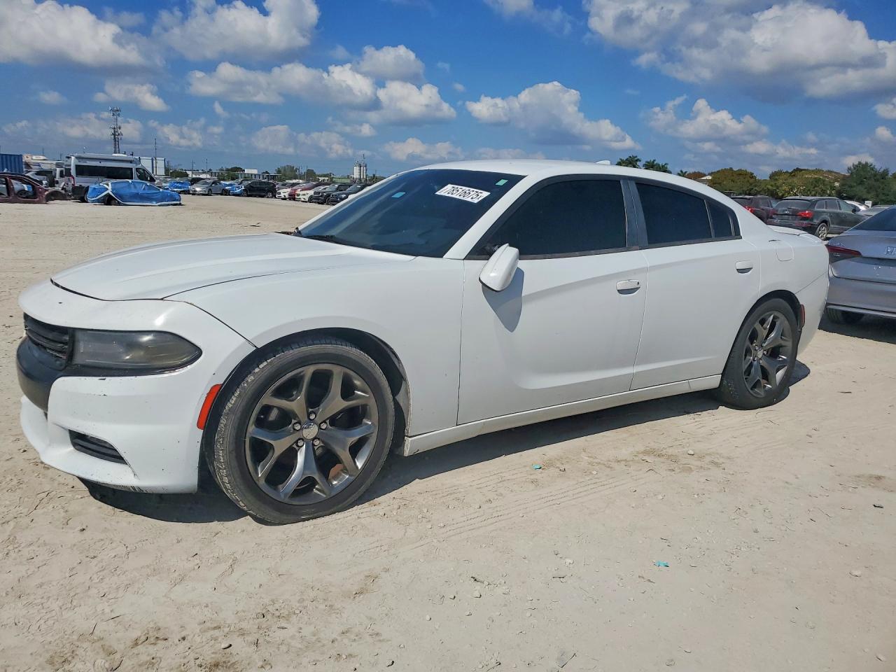 DODGE CHARGER 2016