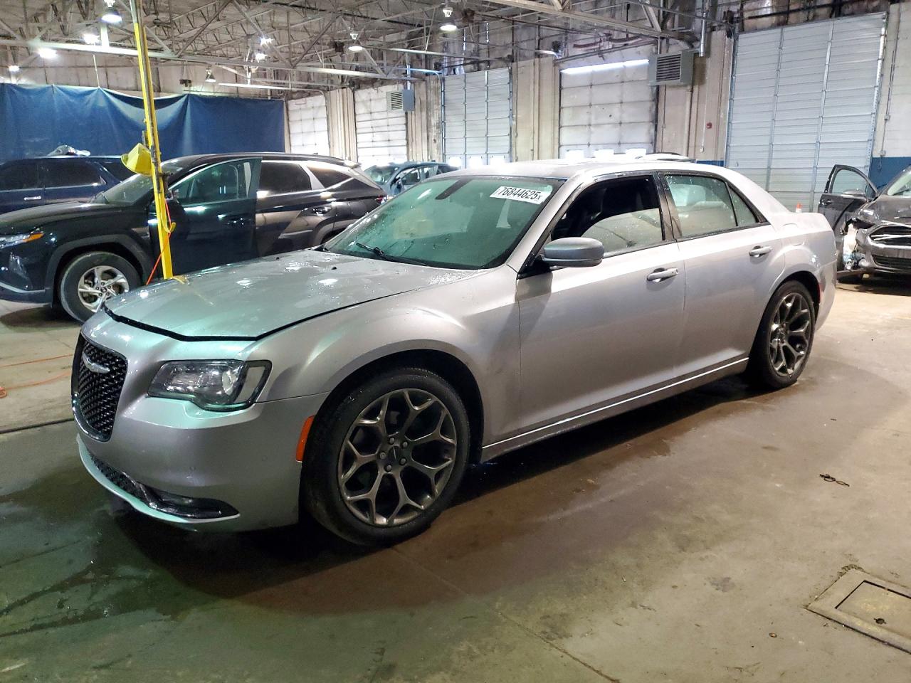 CHRYSLER 300 2015