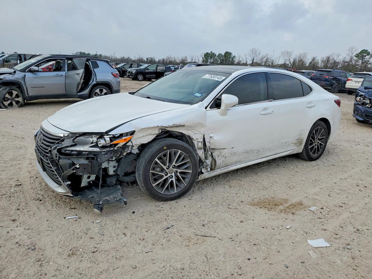 LEXUS ES 2016