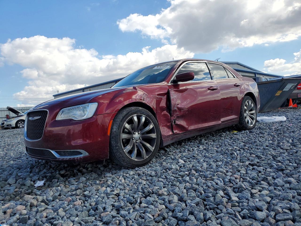 CHRYSLER 300 2018