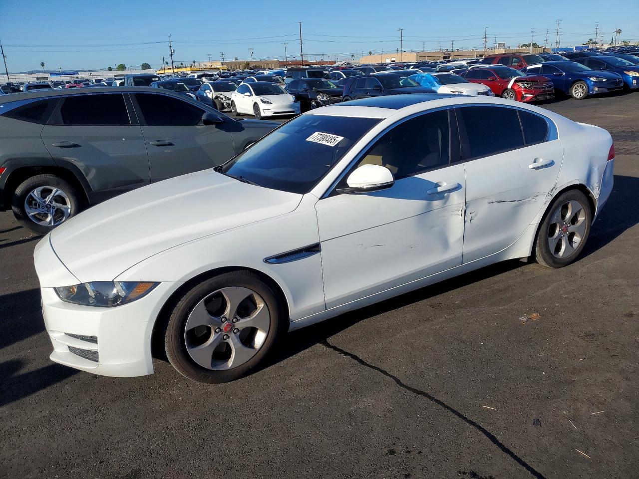 JAGUAR XE 2018