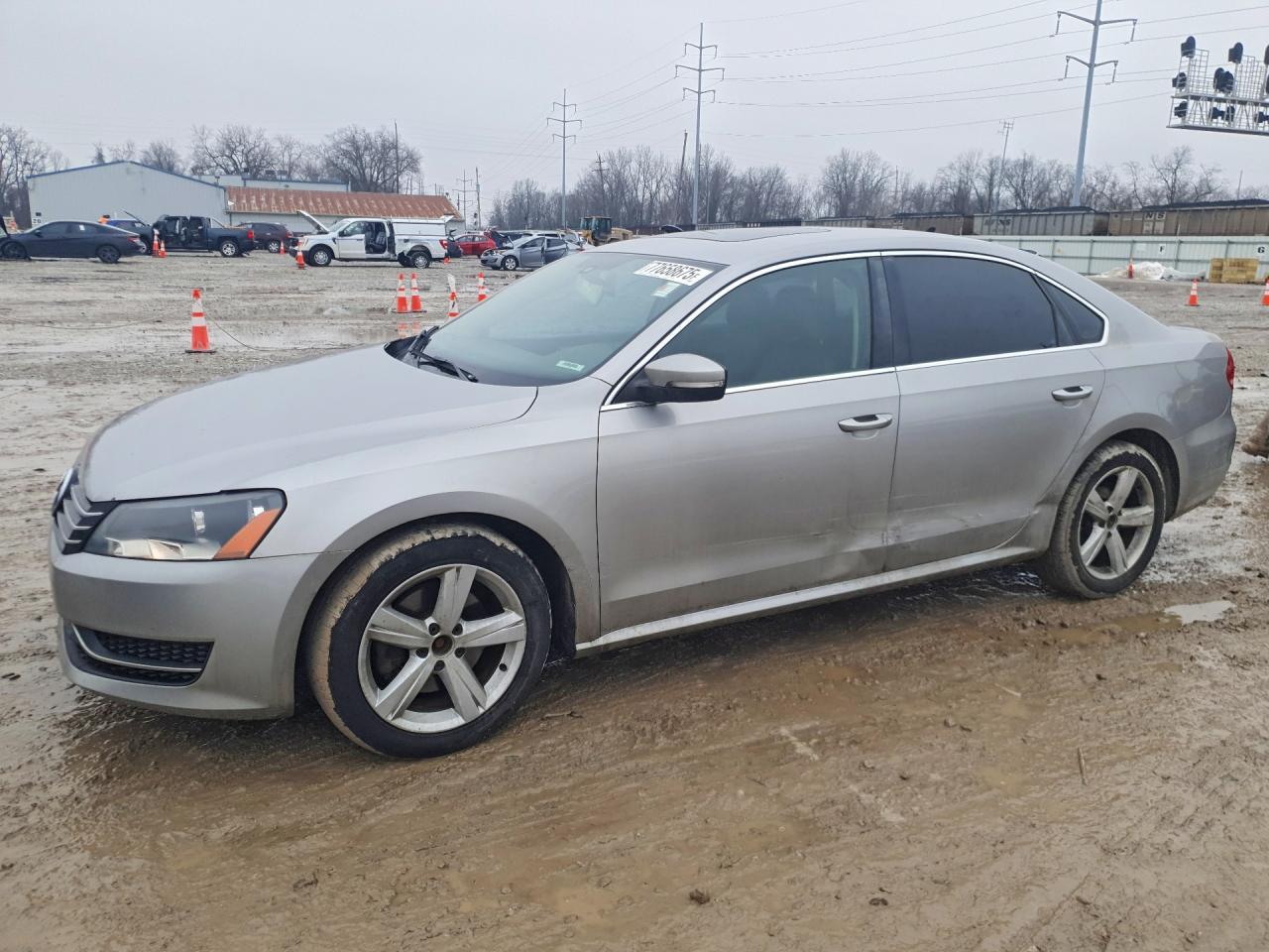 VOLKSWAGEN PASSAT 2013