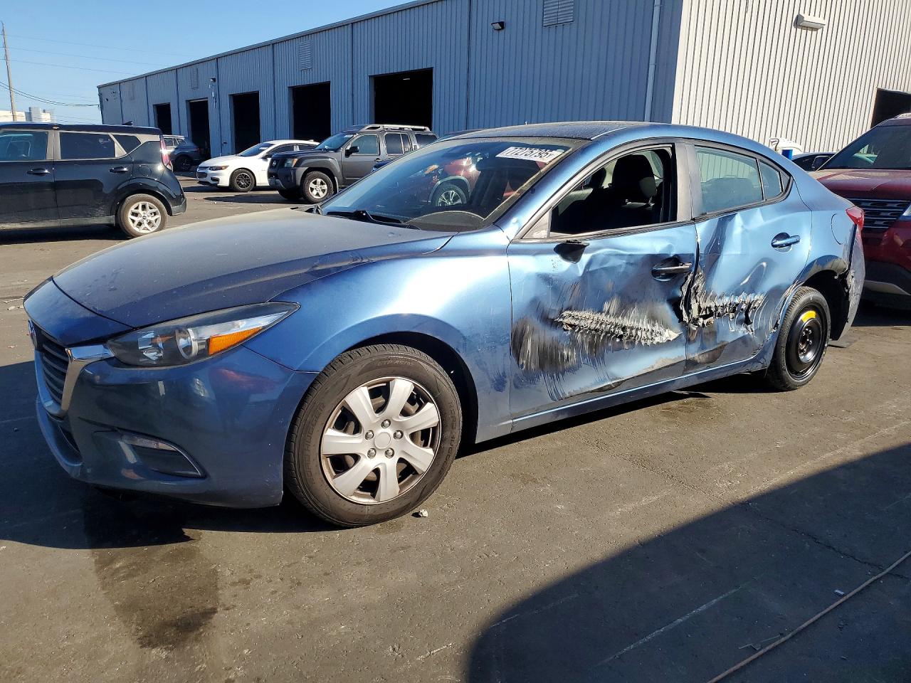MAZDA 3 2018