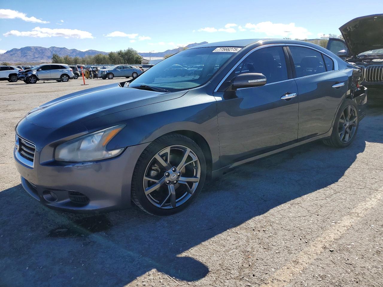 NISSAN MAXIMA 2013