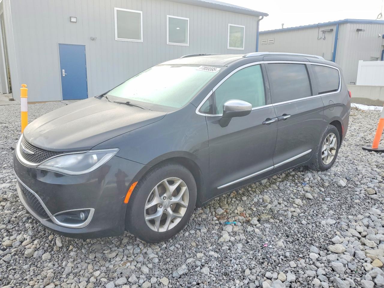 CHRYSLER PACIFICA 2018