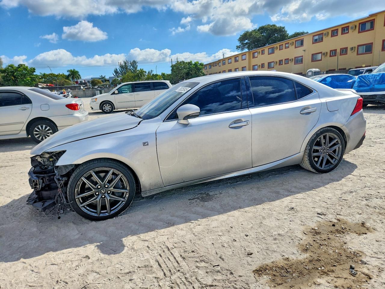 LEXUS IS 2017