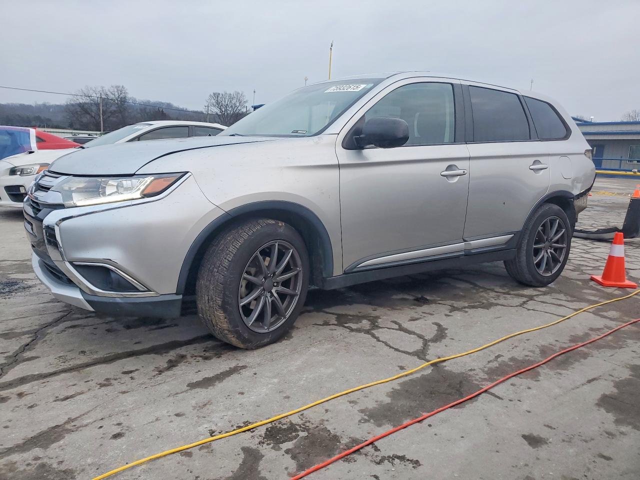 MITSUBISHI OUTLANDER 2018