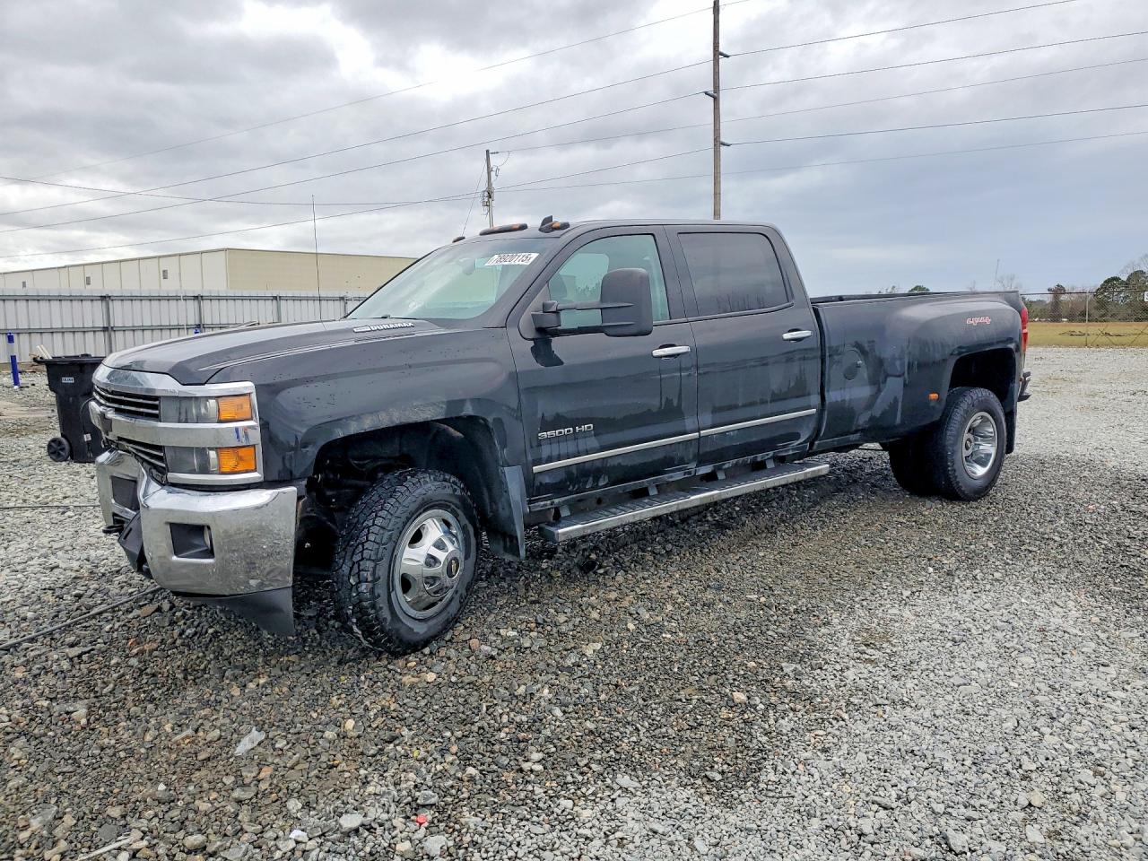 CHEVROLET SILVERADO 2015