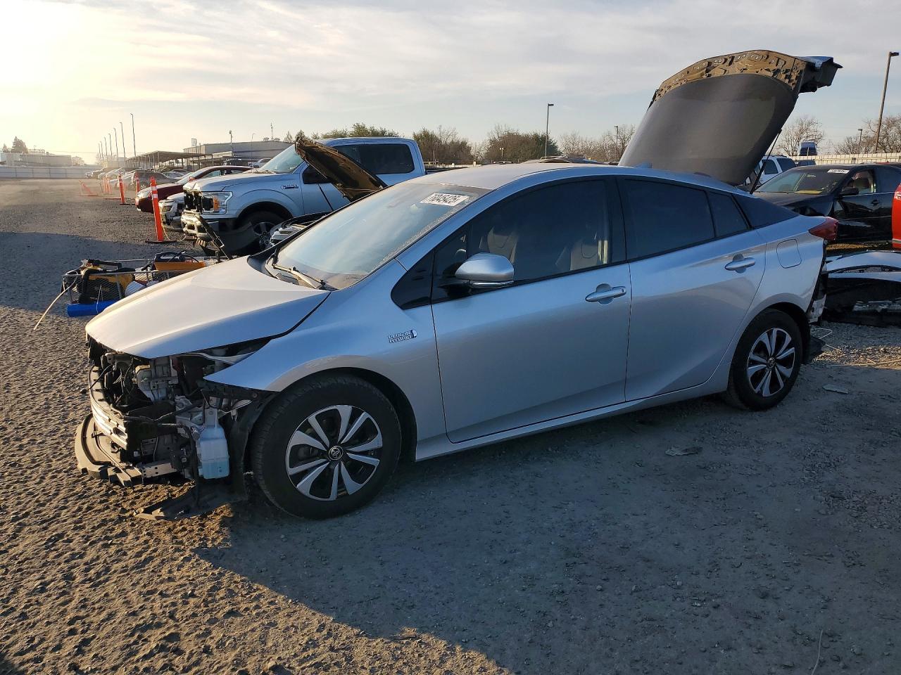 TOYOTA PRIUS PRIME 2019