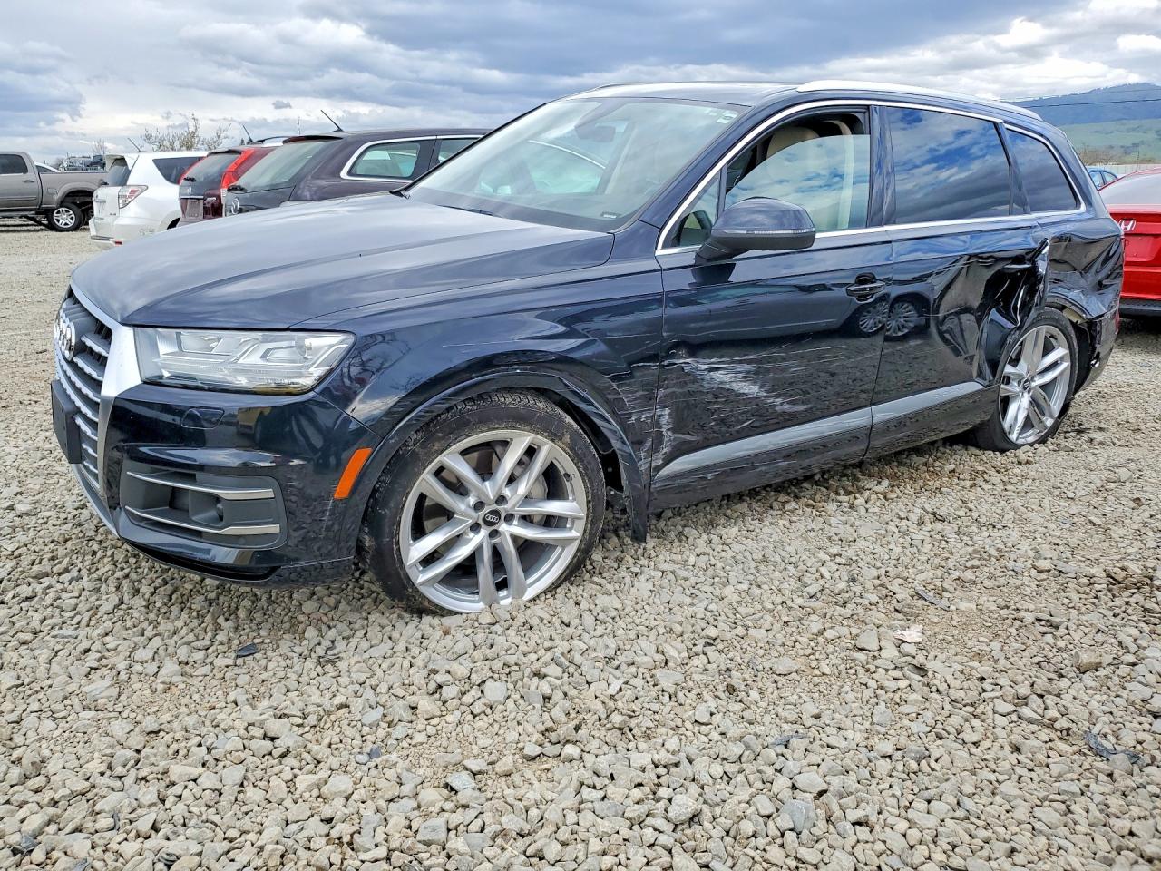 AUDI Q7 2017