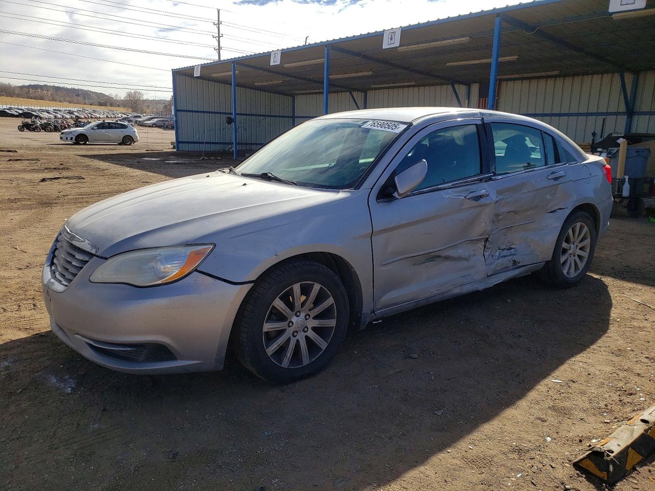 CHRYSLER 200 2013