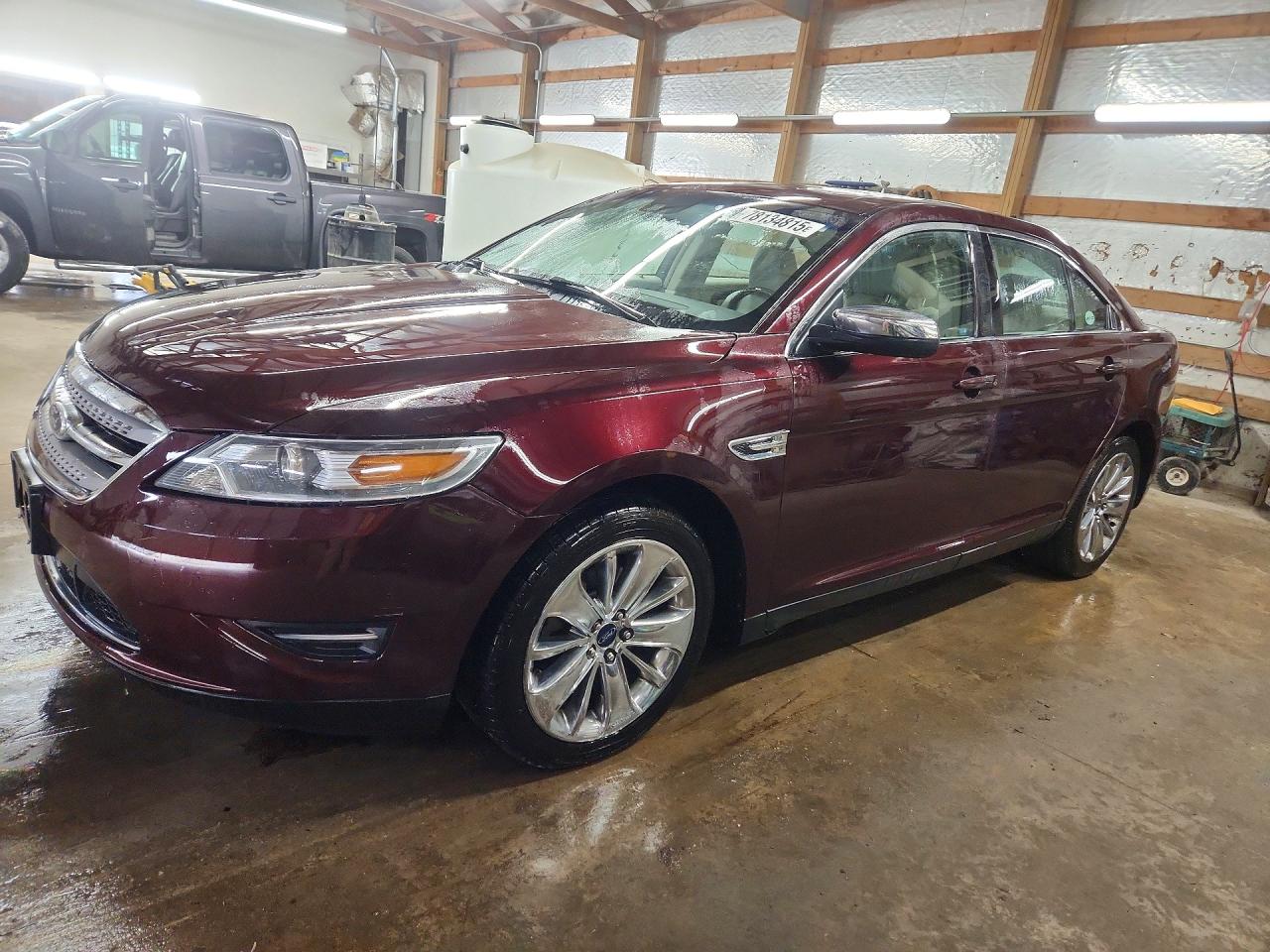 FORD TAURUS 2011