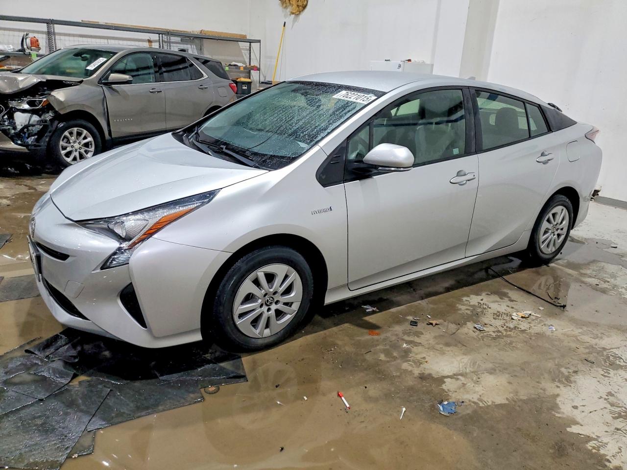 TOYOTA PRIUS 2016