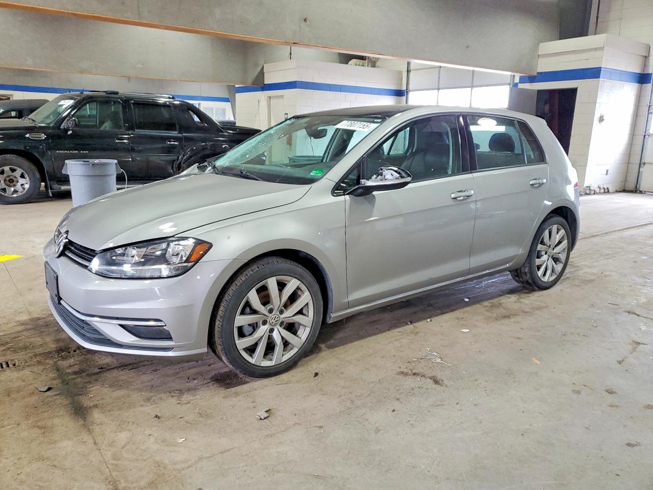 VOLKSWAGEN GOLF 2019