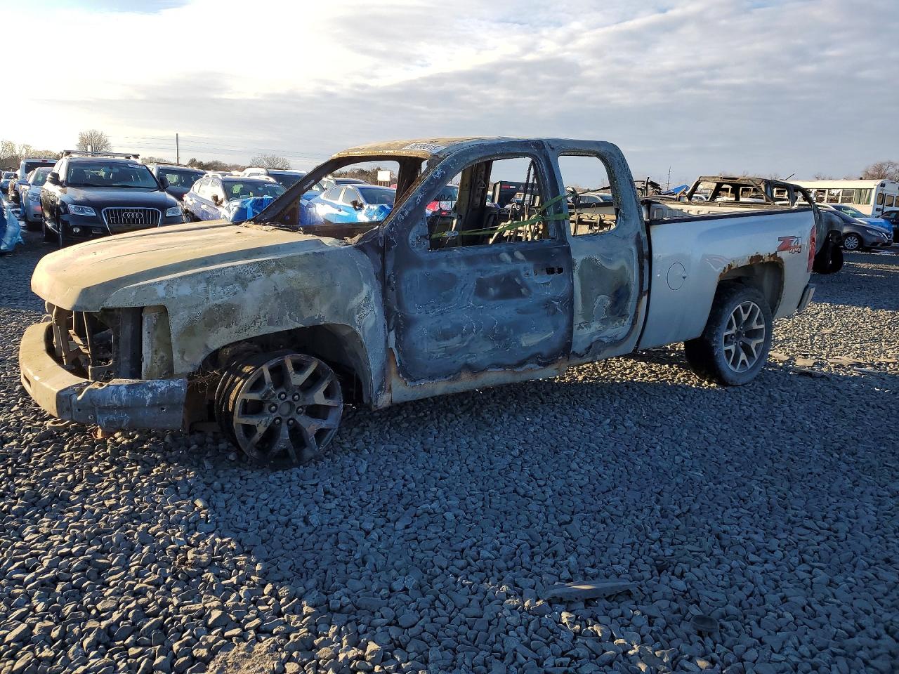 CHEVROLET SILVERADO 2011