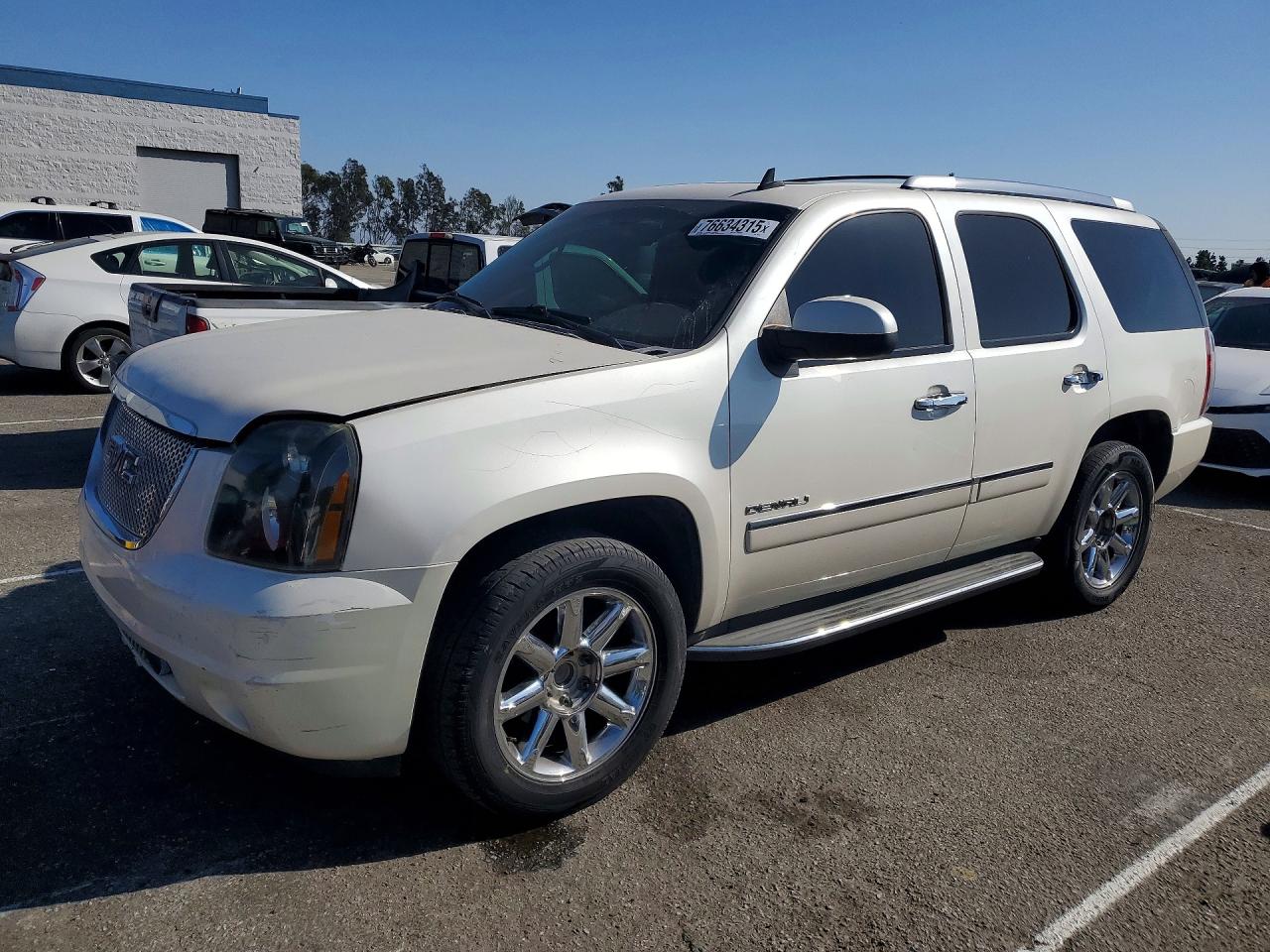 GMC YUKON 2010