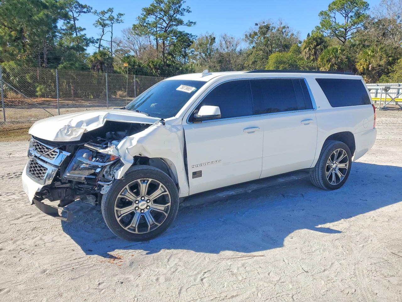 CHEVROLET SUBURBAN 2017