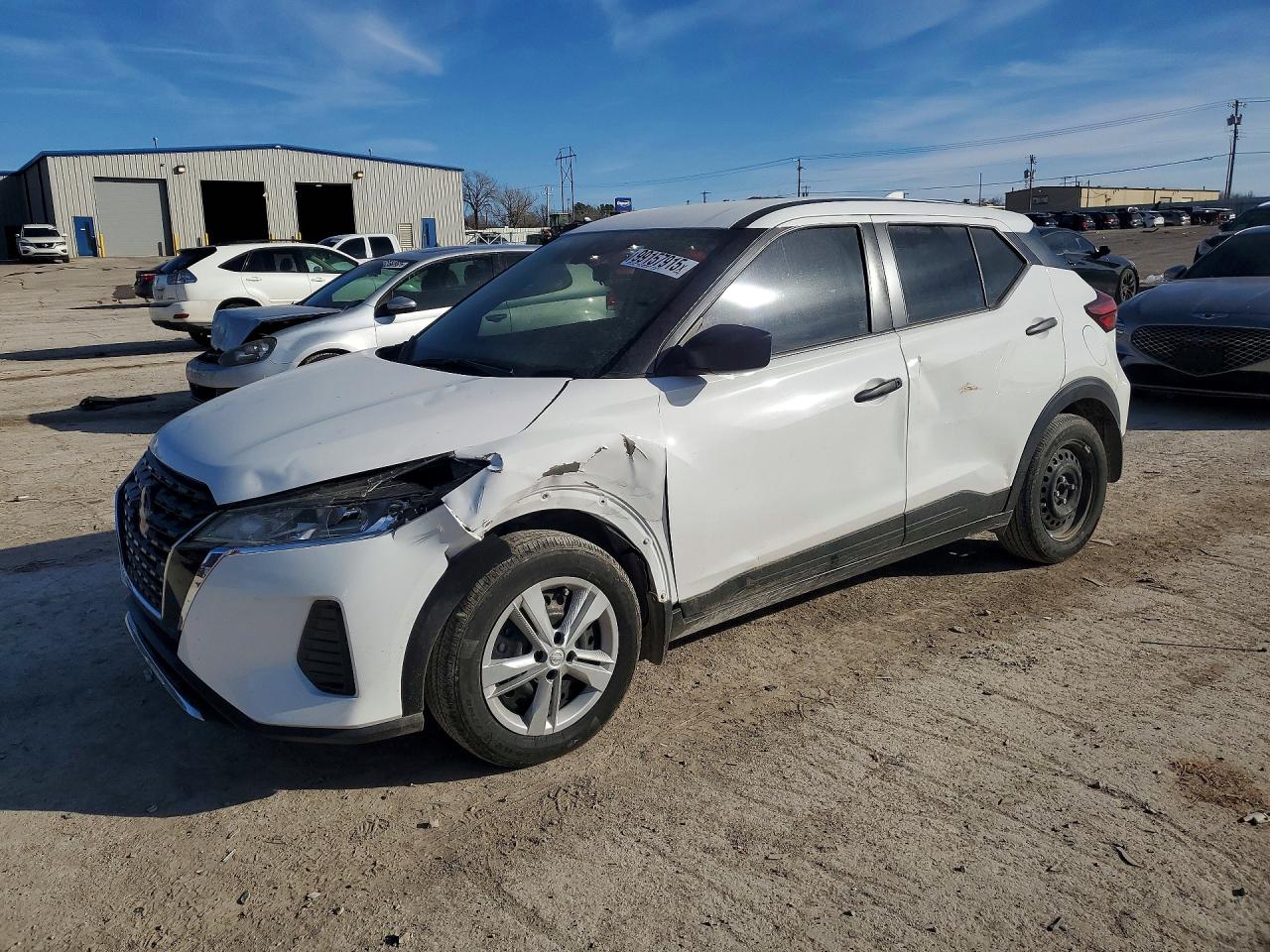 NISSAN KICKS 2024