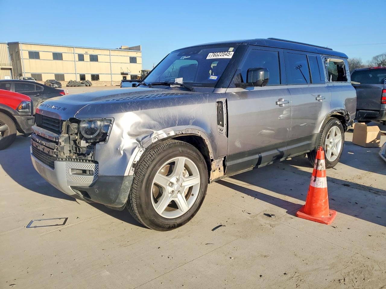 LAND ROVER DEFENDER 1 2024