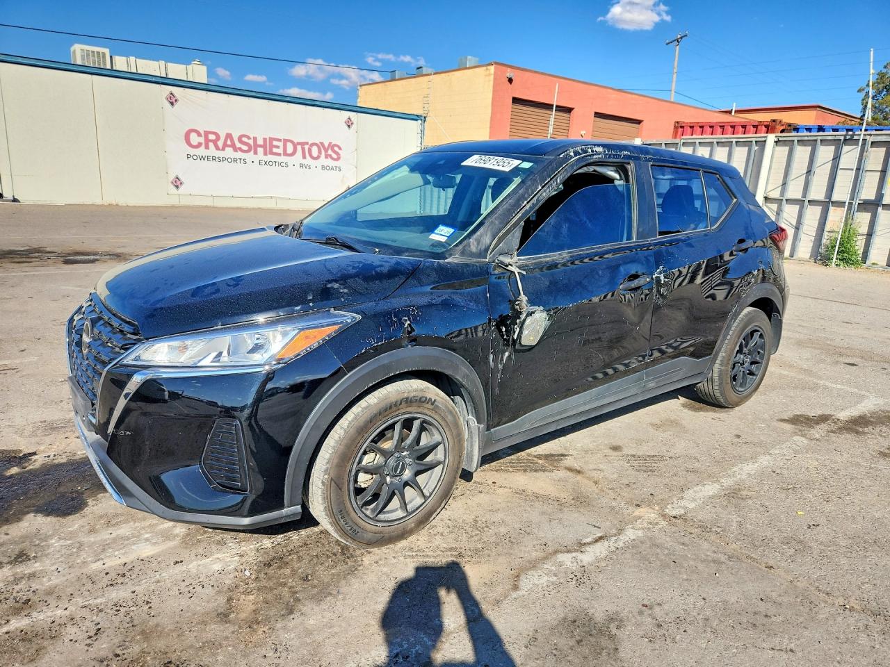 NISSAN KICKS 2023