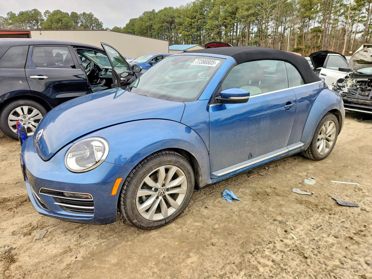 VOLKSWAGEN BEETLE 2017