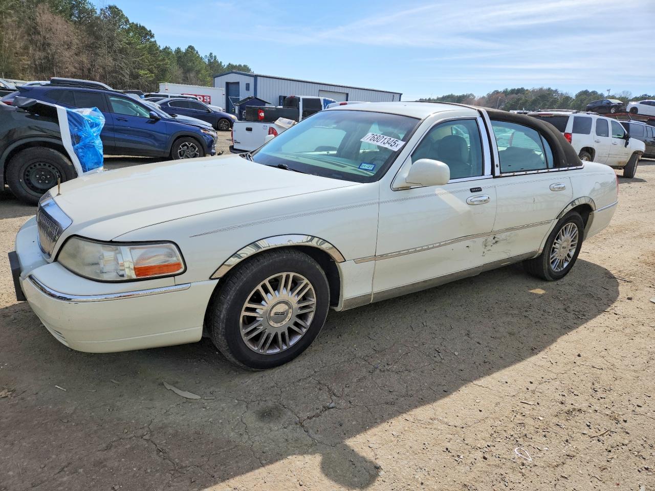 LINCOLN TOWN CAR 2006