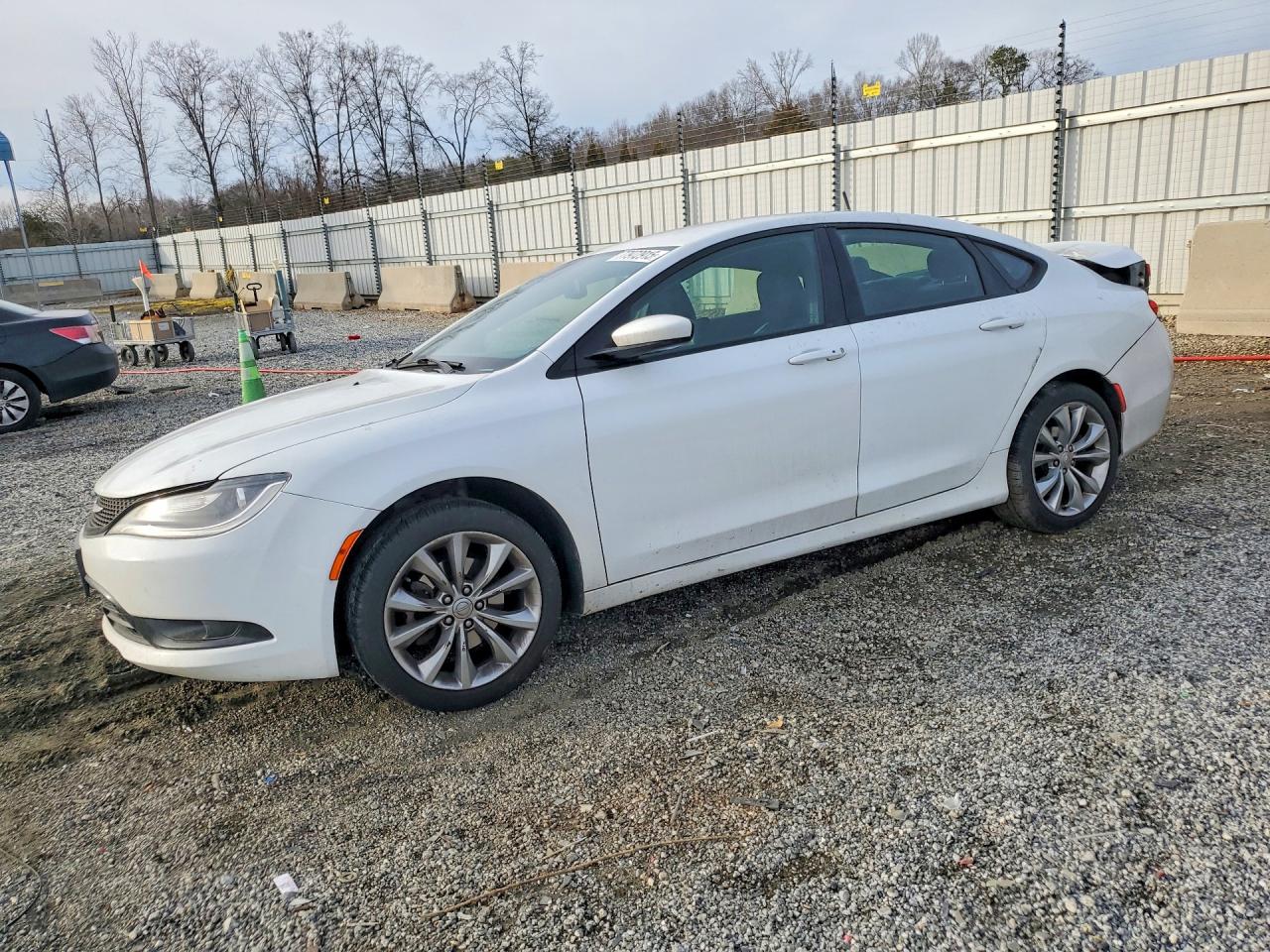 CHRYSLER 200 2015
