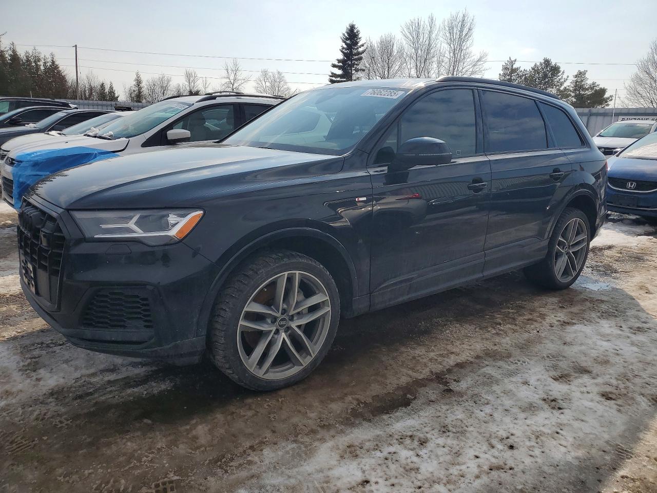 AUDI Q7 2021