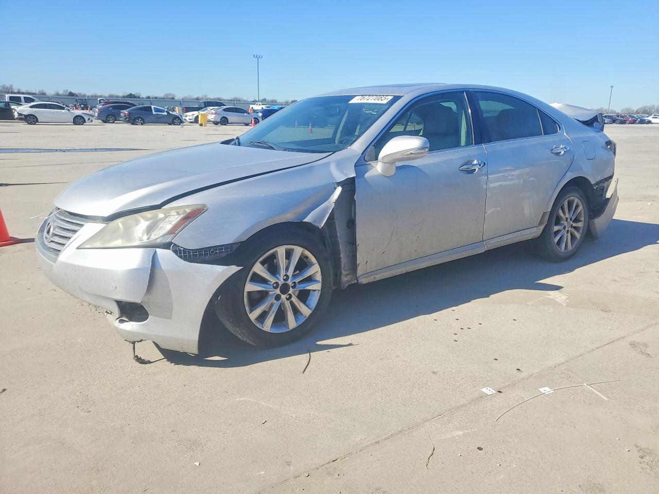 LEXUS ES 2011