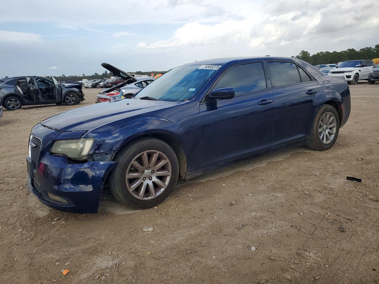CHRYSLER 300 2015