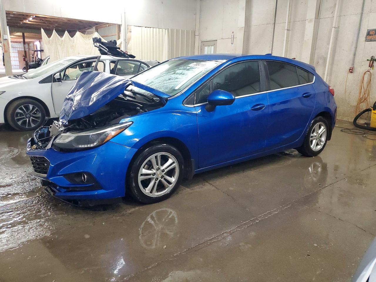 CHEVROLET CRUZE 2018
