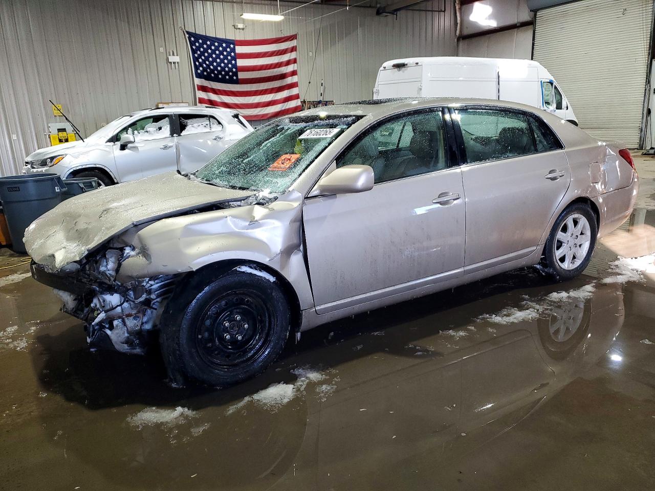 TOYOTA AVALON 2008