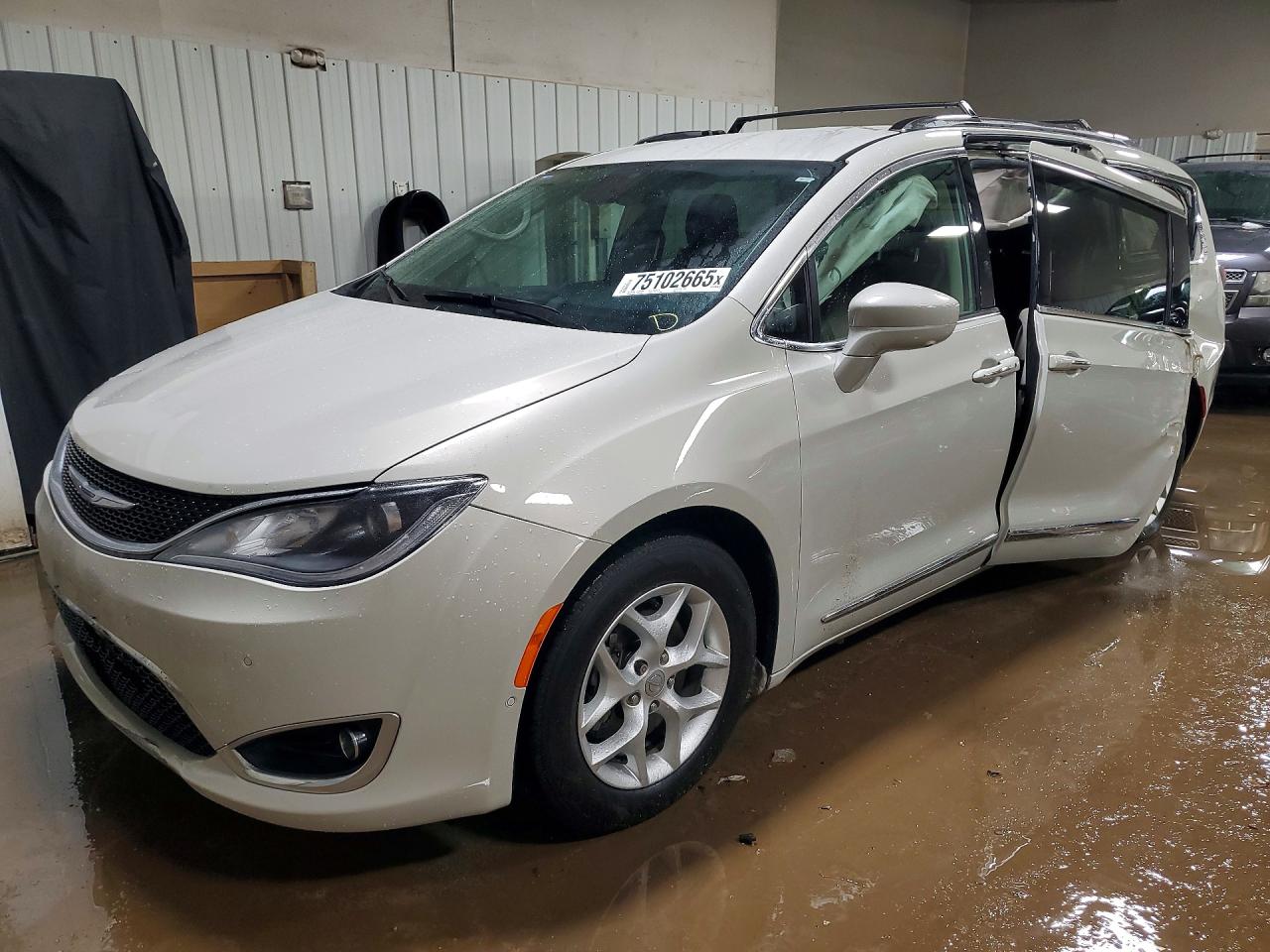 CHRYSLER PACIFICA 2020