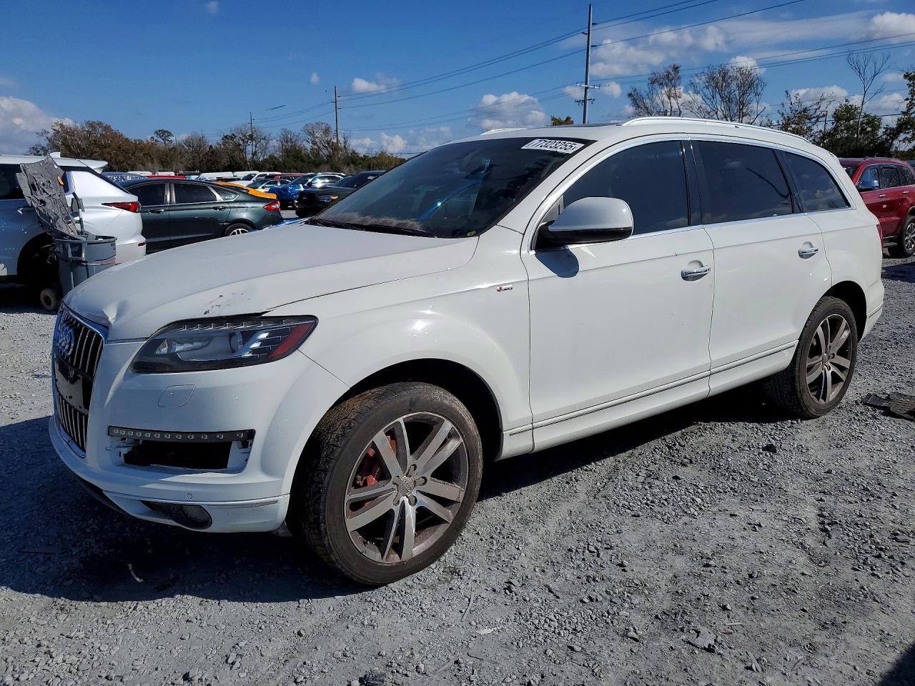 AUDI Q7 2015