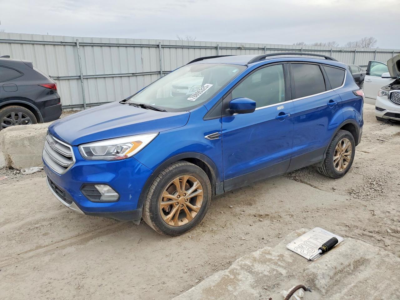 FORD ESCAPE 2017