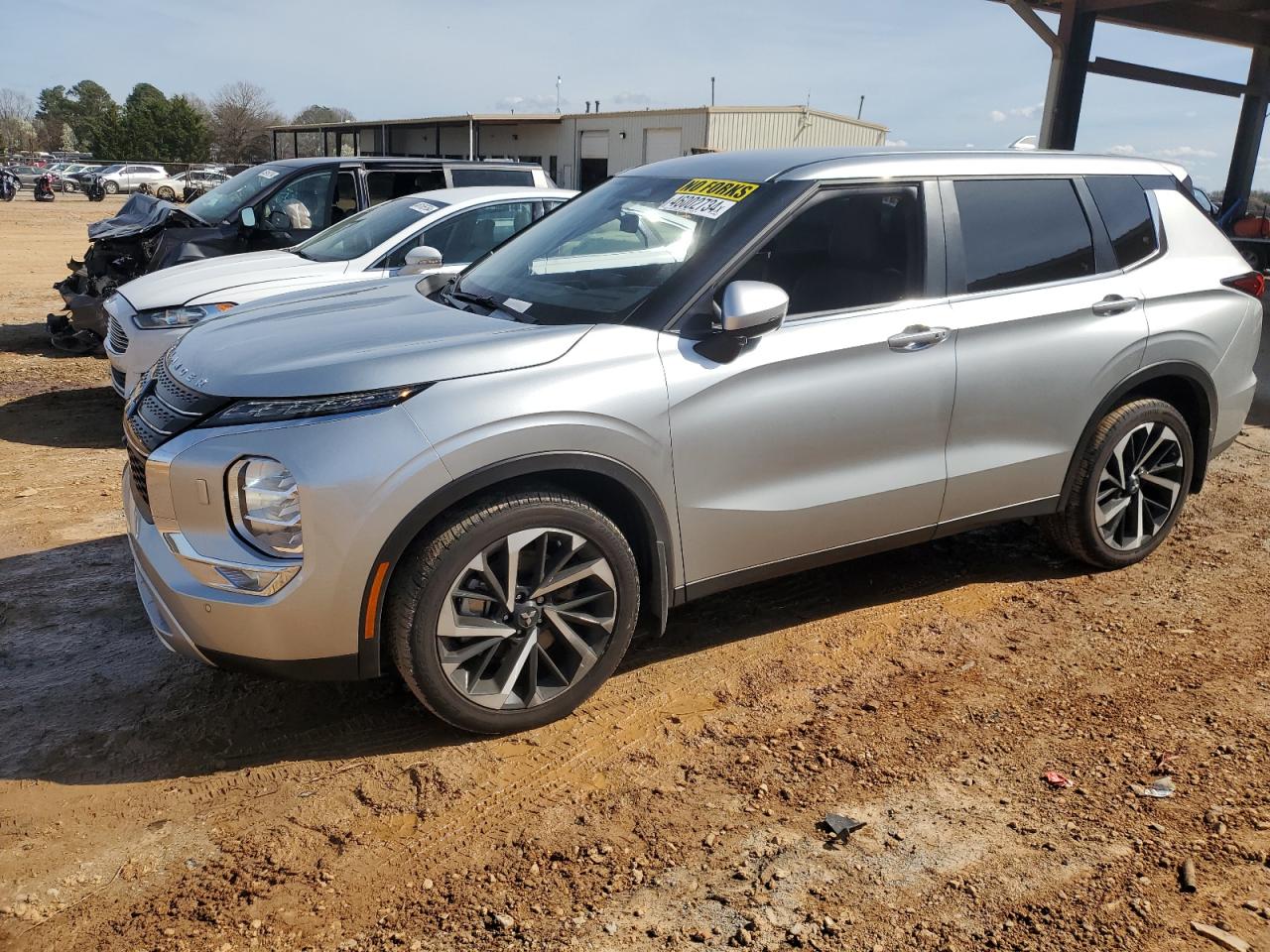 MITSUBISHI Outlander 2023