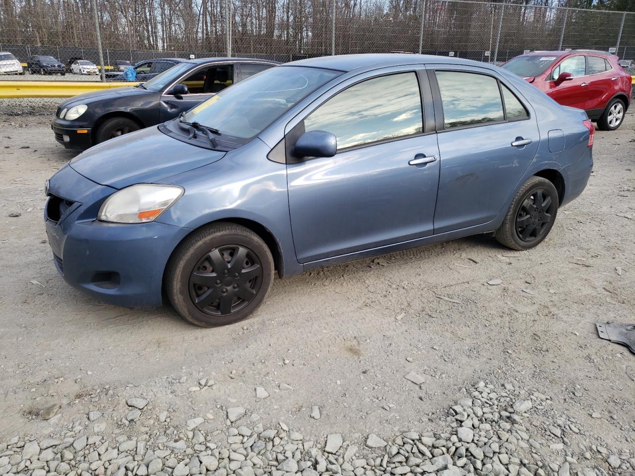 TOYOTA YARIS 2012