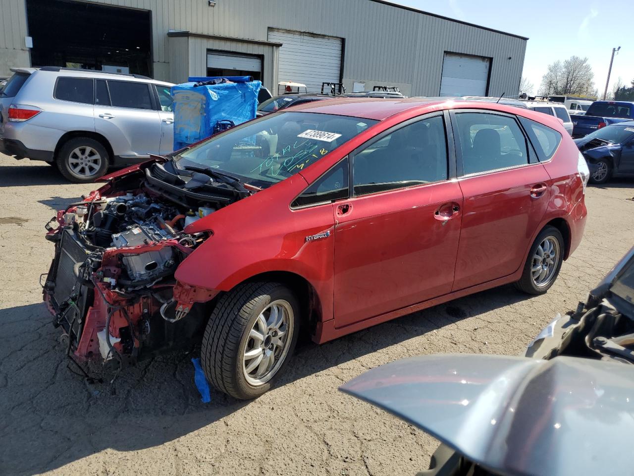 TOYOTA PRIUS V 2014