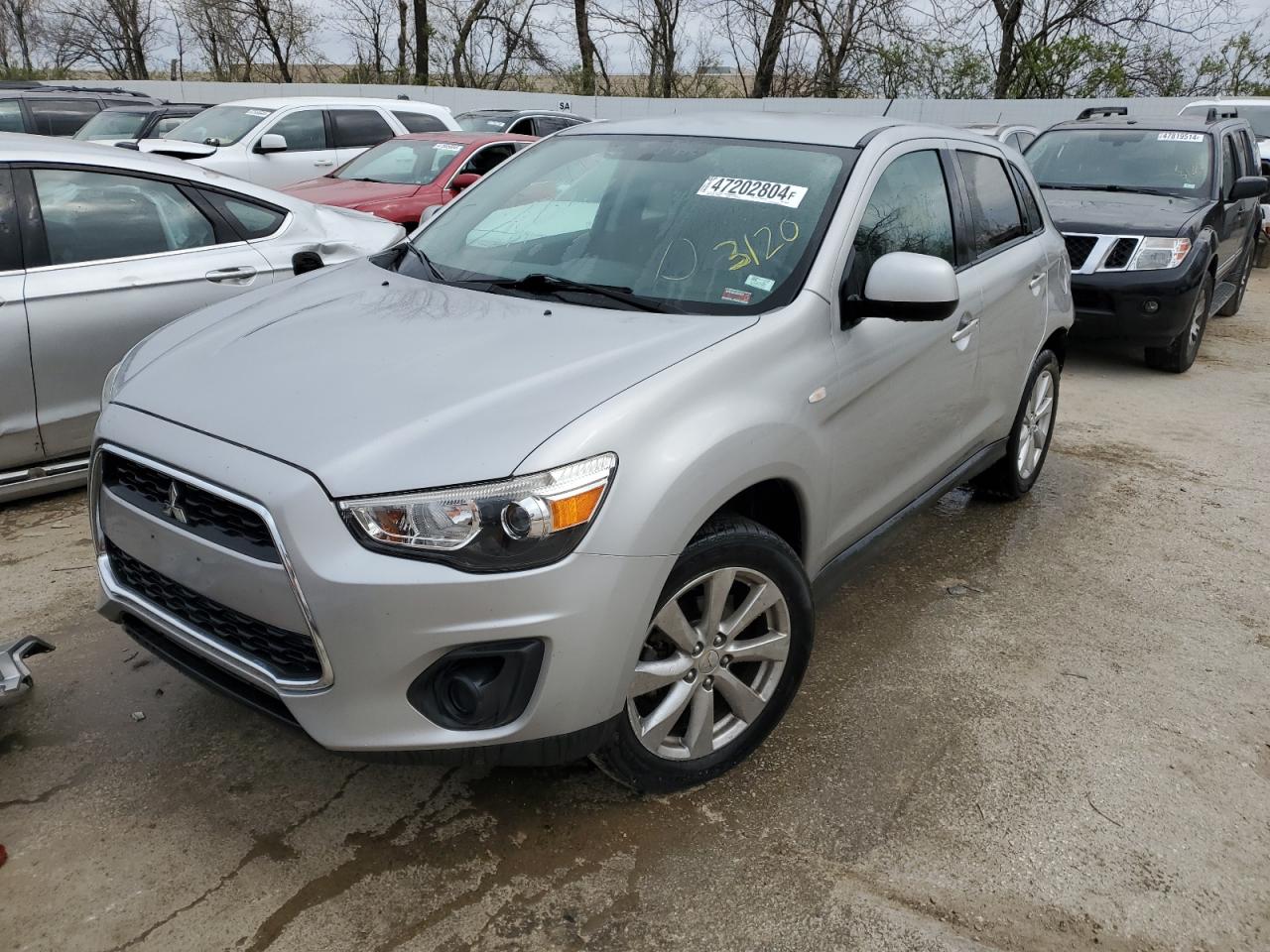 MITSUBISHI OUTLANDER 2015