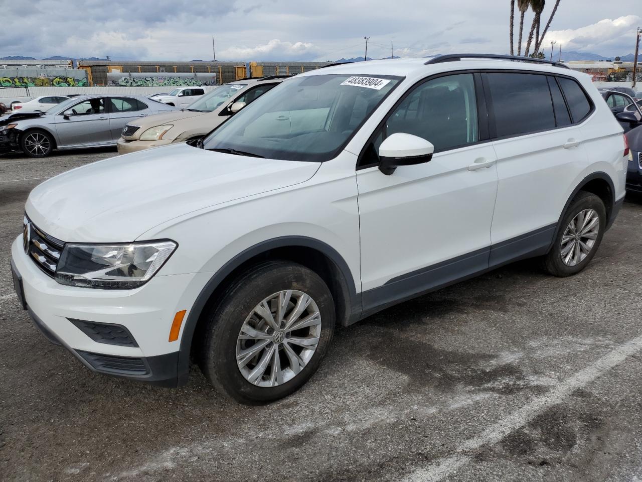 VOLKSWAGEN Tiguan S 2020
