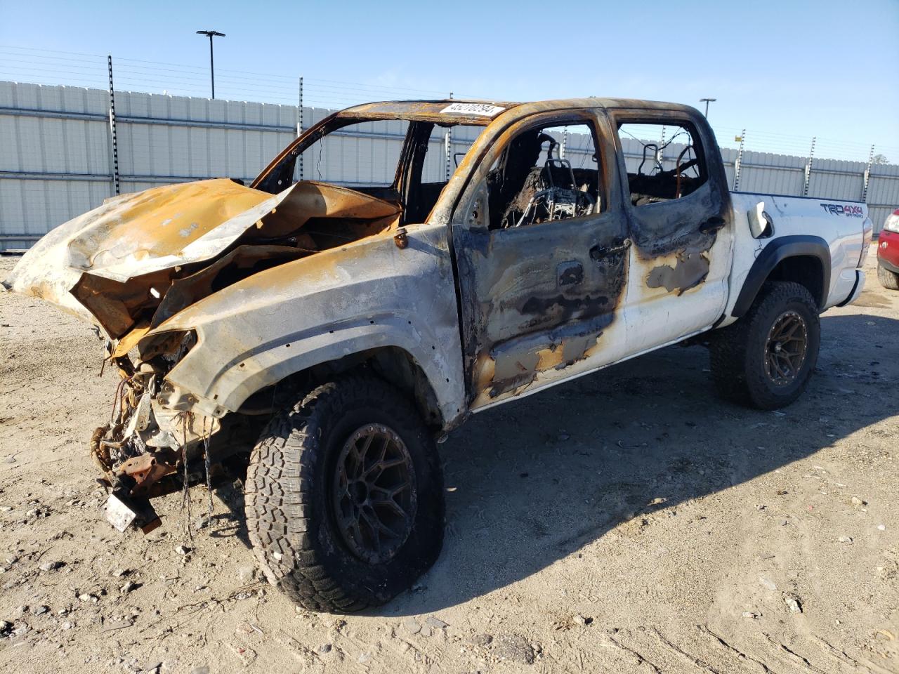 TOYOTA TACOMA DOU 2017