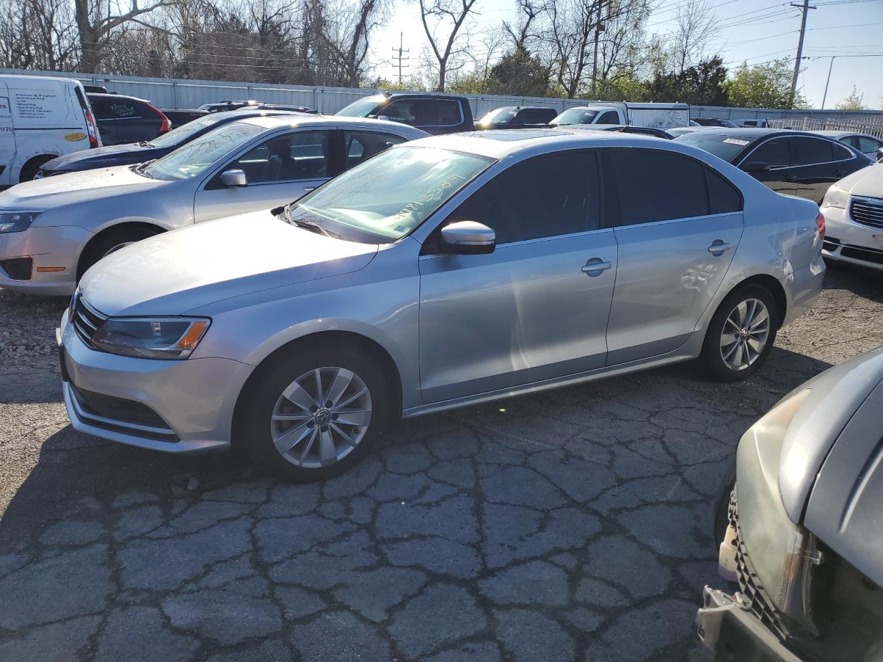 VOLKSWAGEN JETTA SE 2015