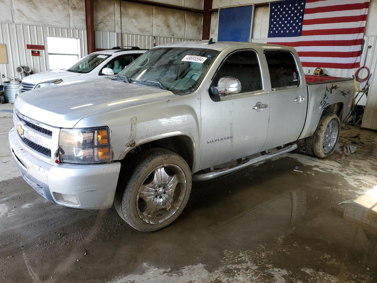 CHEVROLET SILVERADO 2011