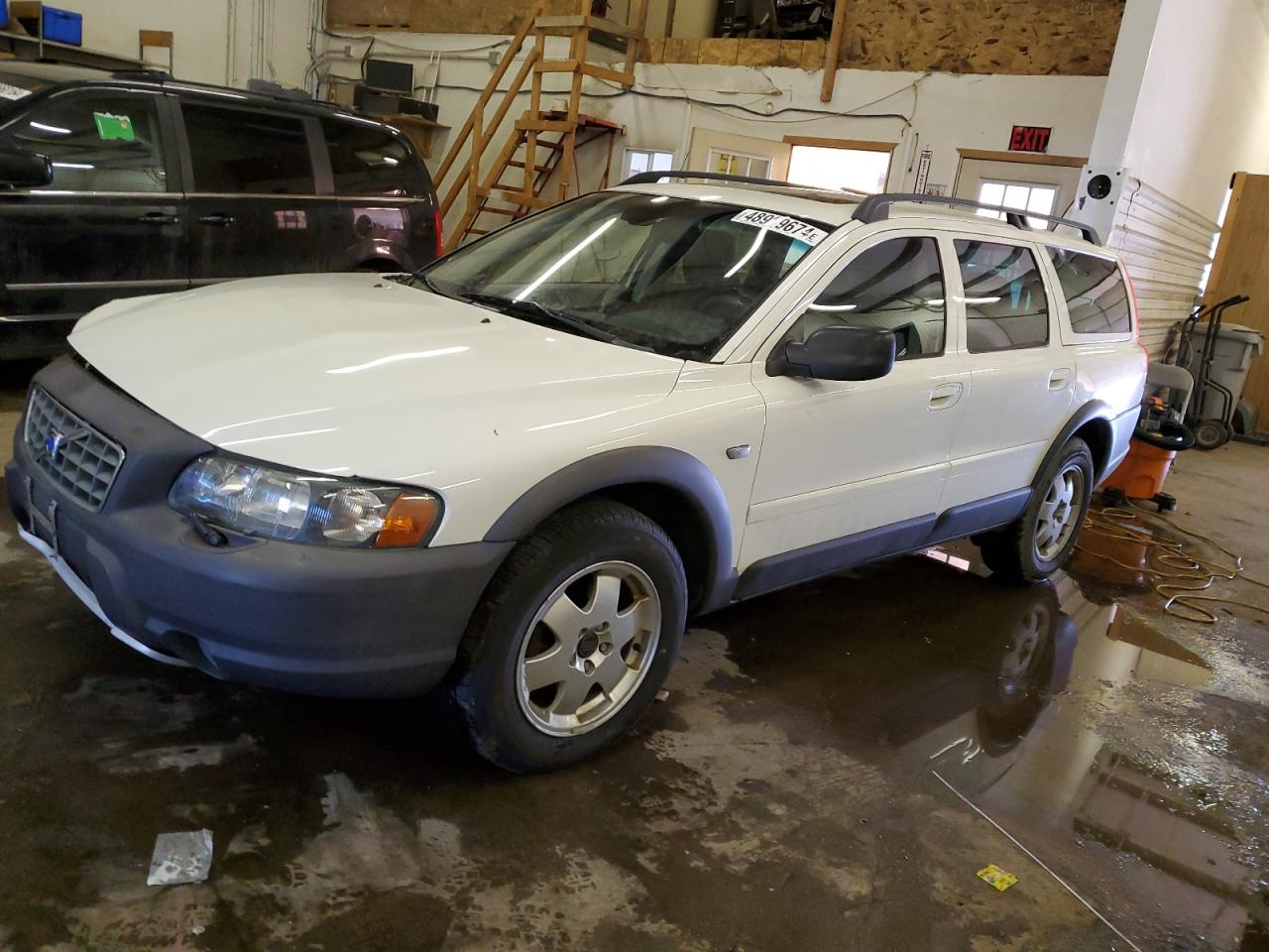 VOLVO XC70 2003