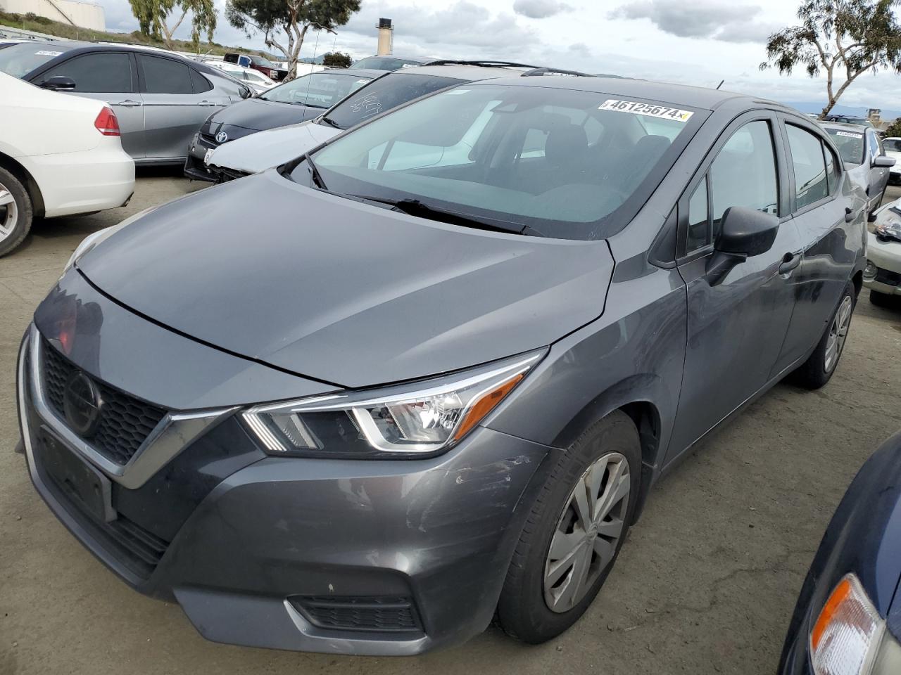 NISSAN Versa S 2020
