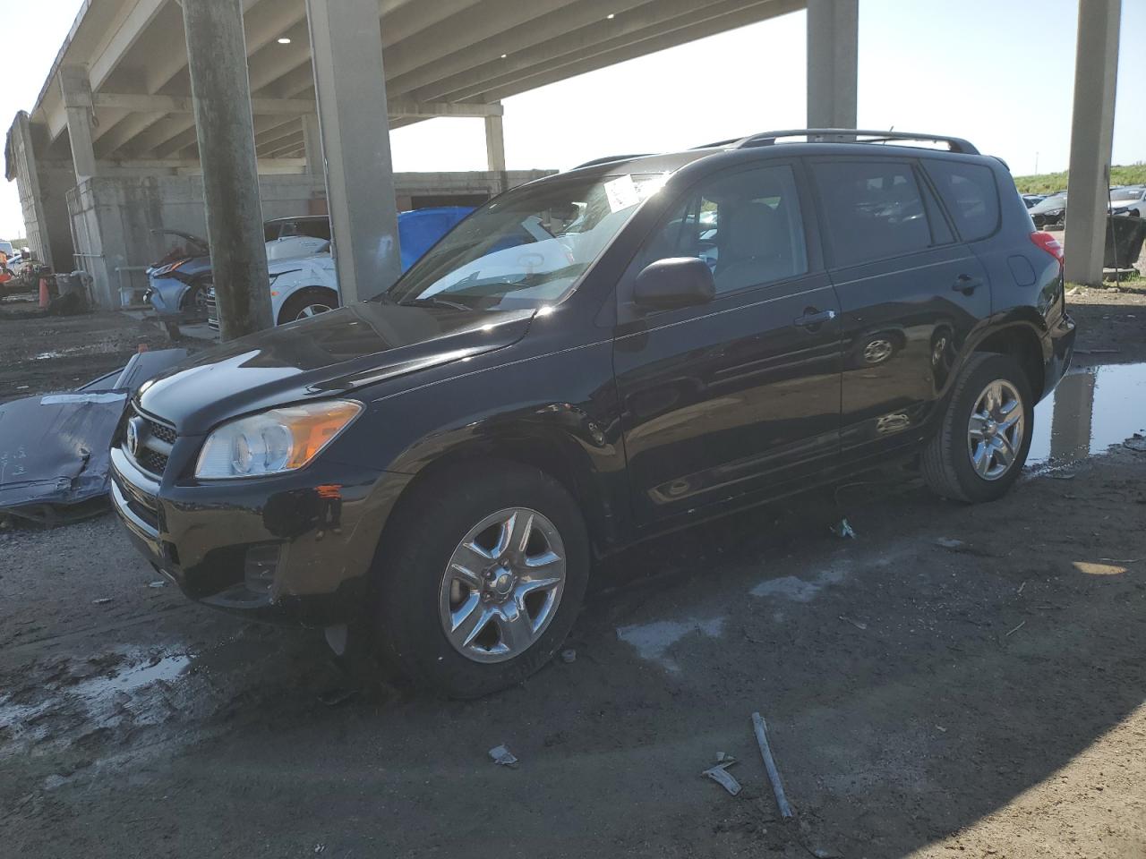 TOYOTA RAV4 2011