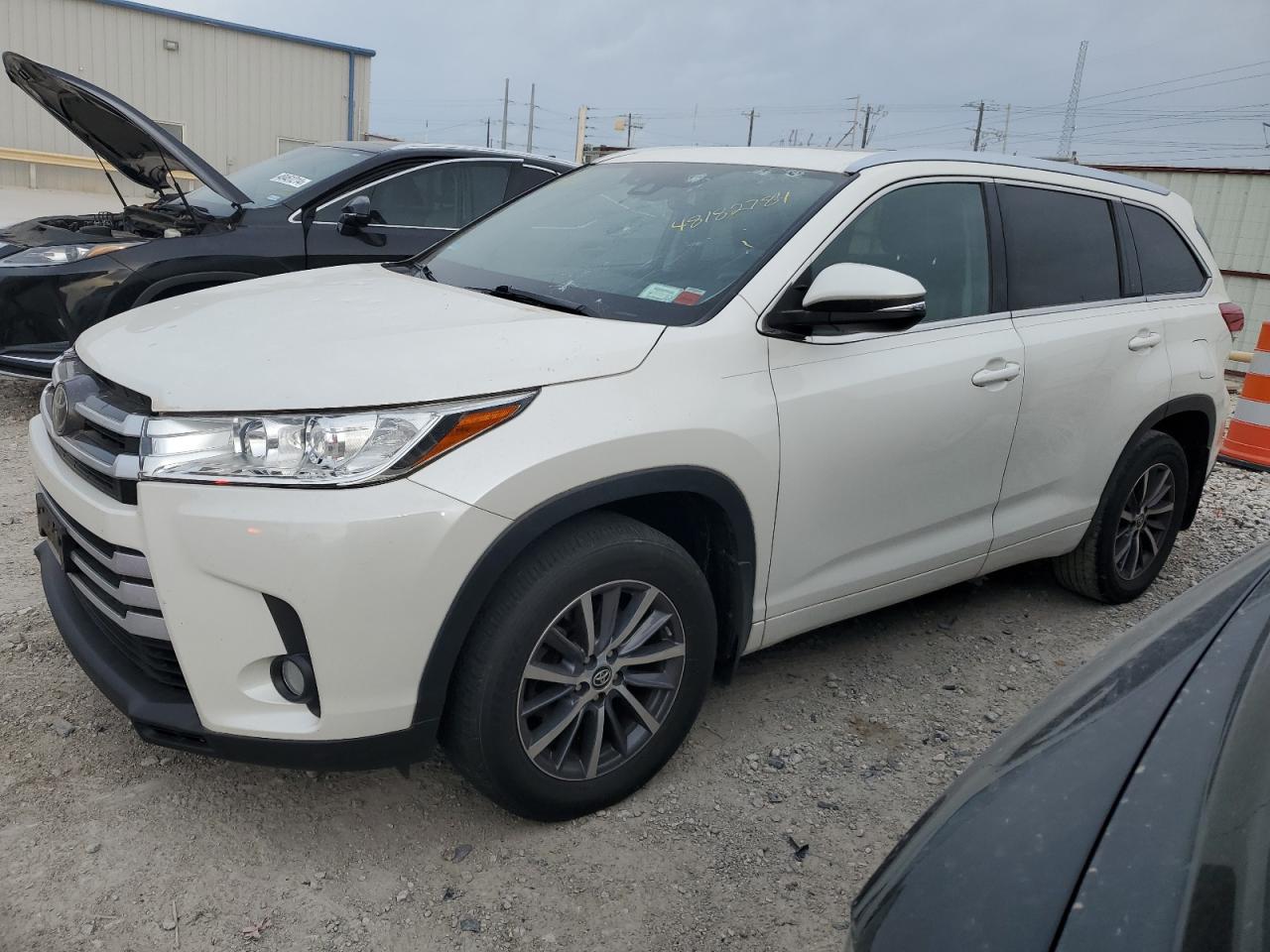 TOYOTA HIGHLANDER 2018