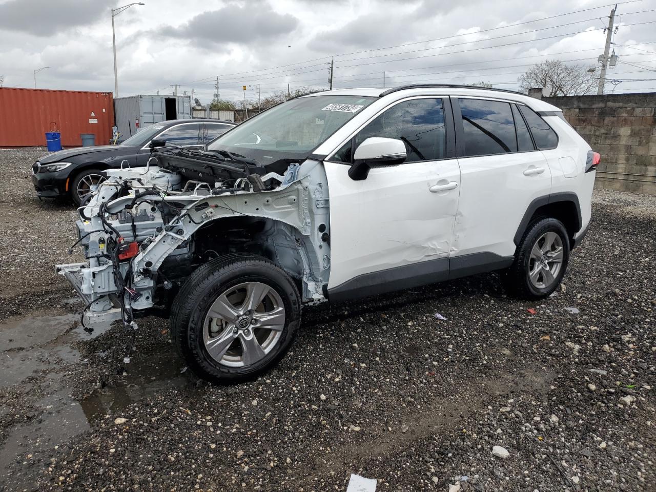 TOYOTA RAV4 XLE 2023