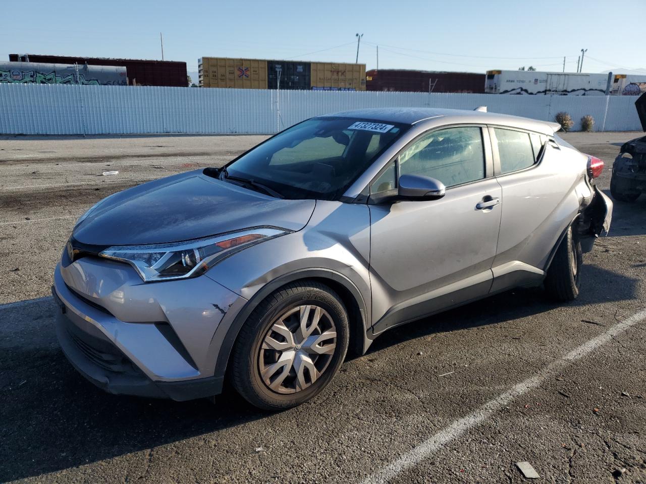 TOYOTA C-HR XLE 2019